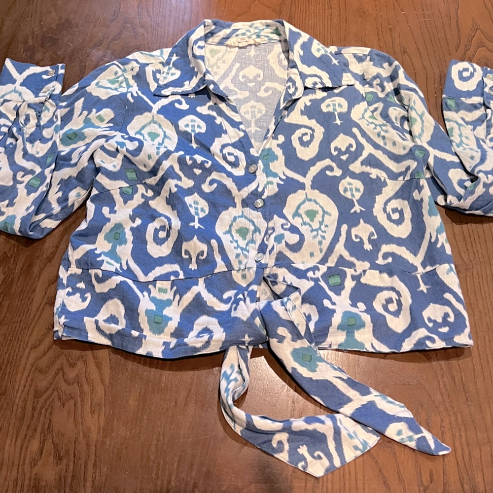 Christian Siriano M (fits L), Button down, tie crop top- matching pants avail
